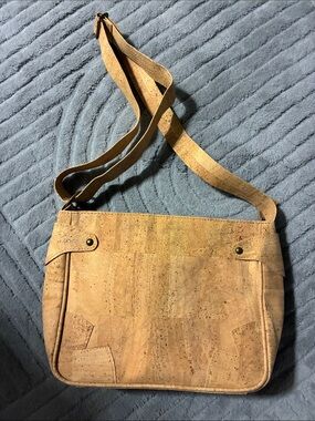 Natural Cork bag made in Portugal